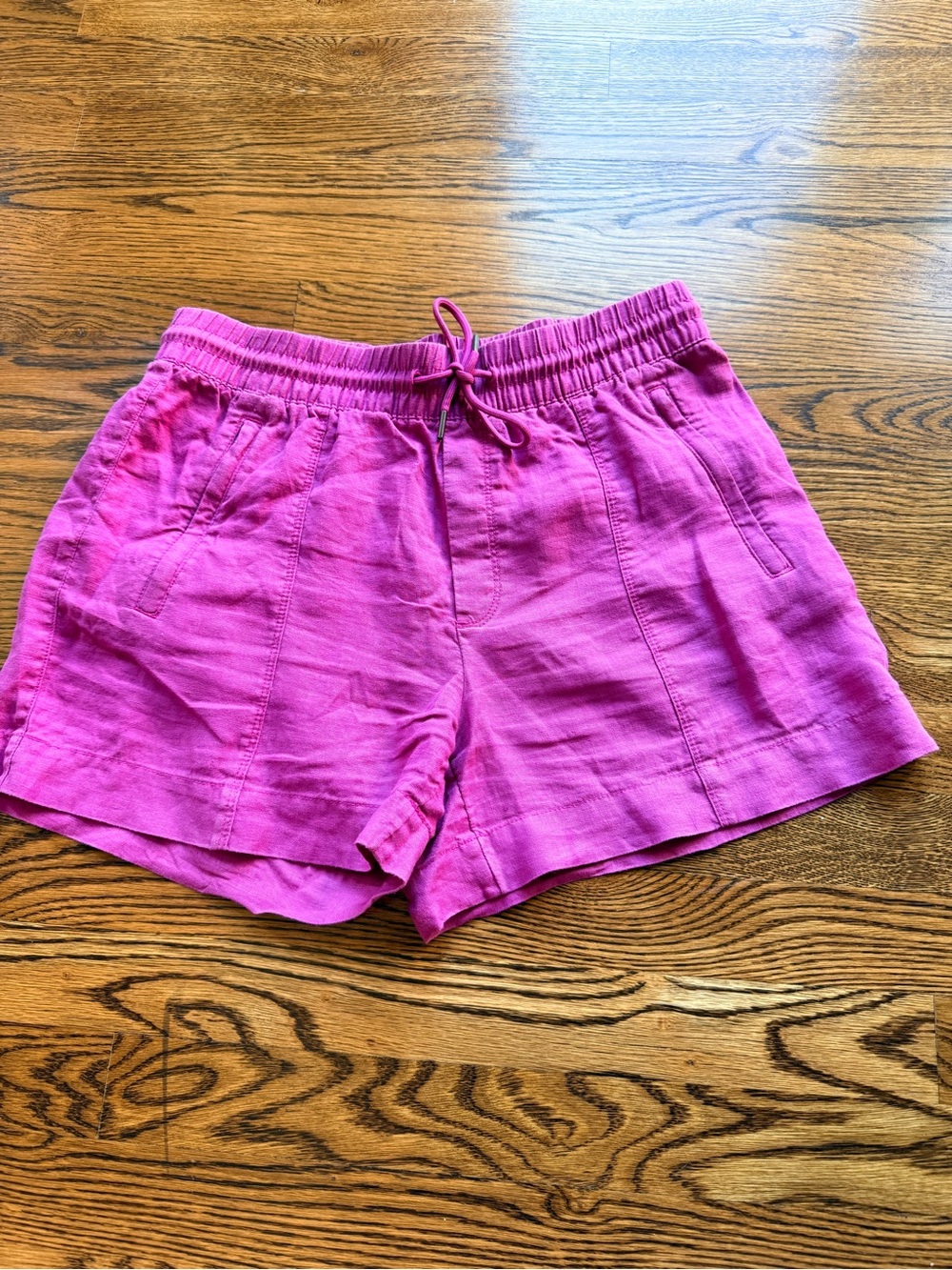 Athleta Fuchsia Linen shorts .Elastic waistband Tie waist.Zip pockets. EUC S - Picture 2 of 8